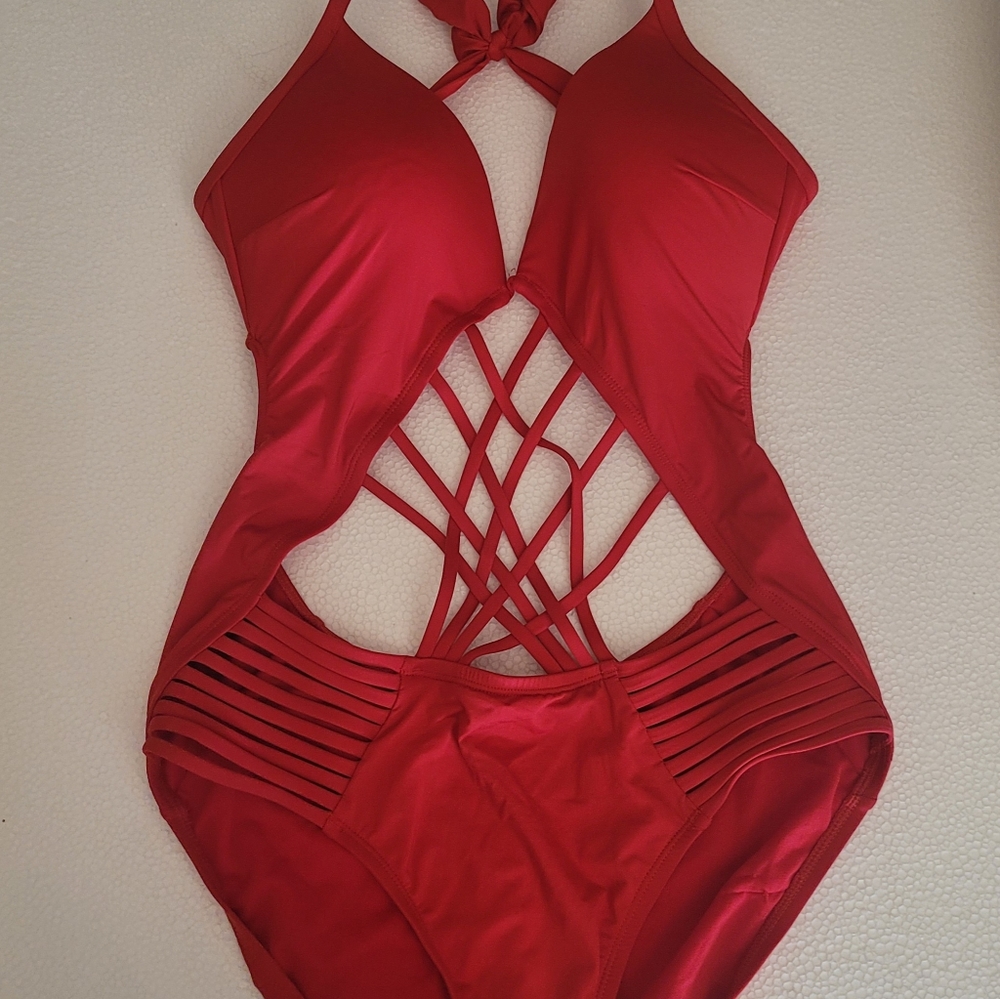 KENNETH COLE Swam suit